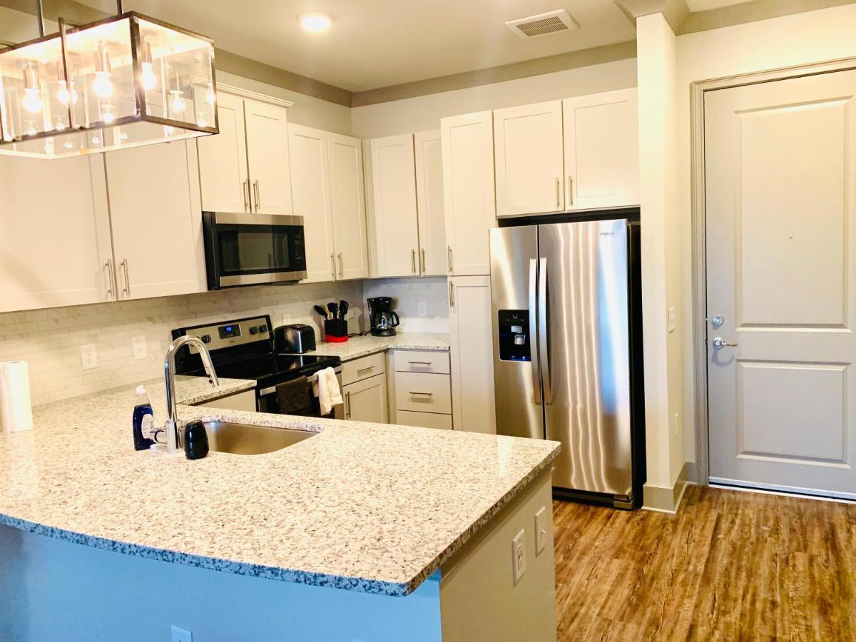 أتلانتا Luxurious And Cozy Apartment In Heart Of Buckhead المظهر الخارجي الصورة