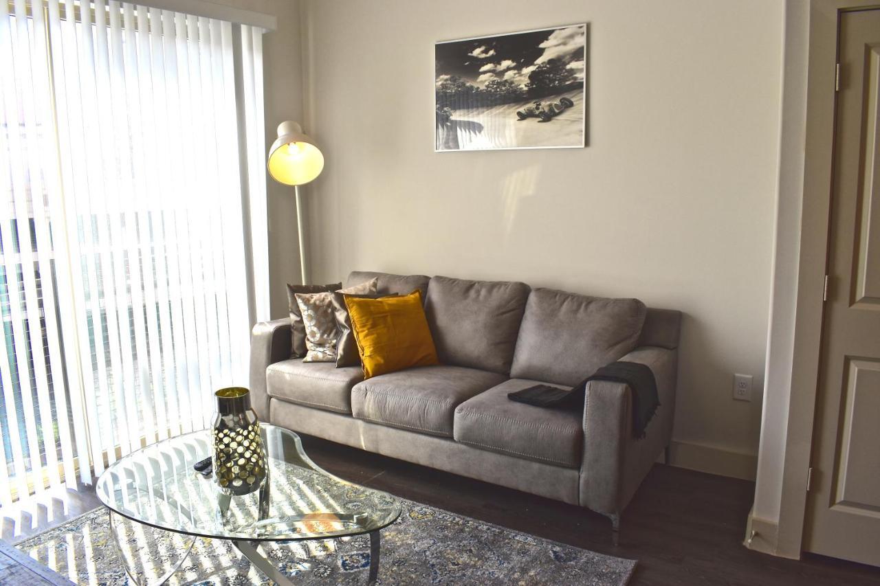 أتلانتا Luxurious And Cozy Apartment In Heart Of Buckhead المظهر الخارجي الصورة